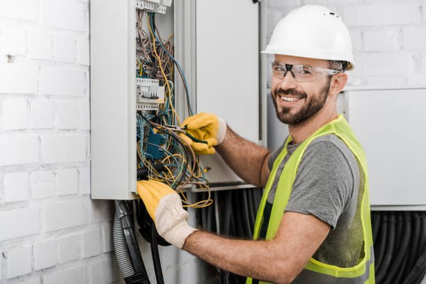 Best Licensed Electrician  in Hillsboro Beach, FL
